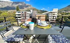 Breathtaking Table Mountain View Apartment In The Heart Of Gardens